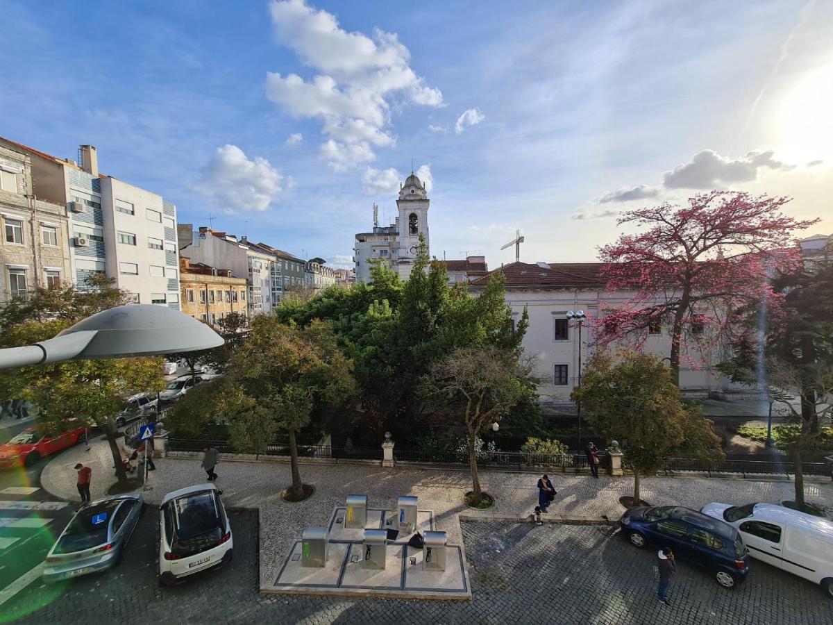 Shangri-La Hostel Anjos Лиссабон Экстерьер фото
