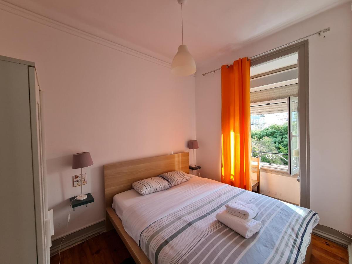 Shangri-La Hostel Anjos Лиссабон Экстерьер фото