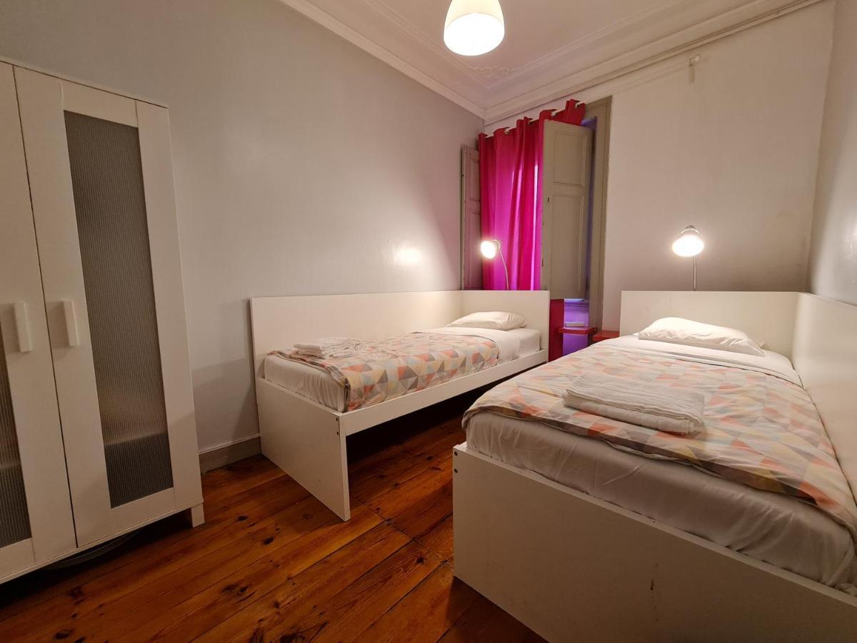 Shangri-La Hostel Anjos Лиссабон Экстерьер фото