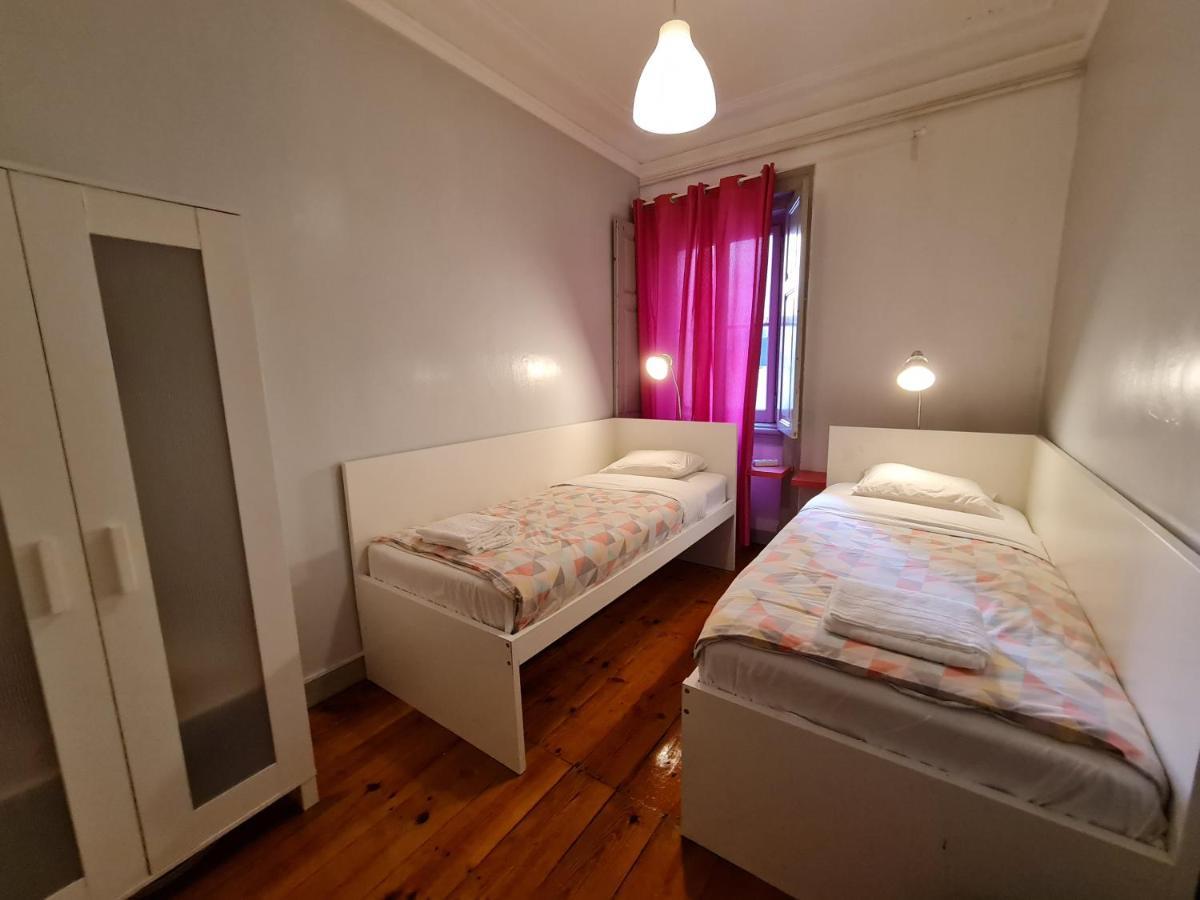 Shangri-La Hostel Anjos Лиссабон Экстерьер фото