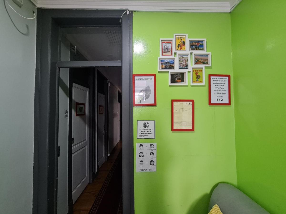Shangri-La Hostel Anjos Лиссабон Экстерьер фото
